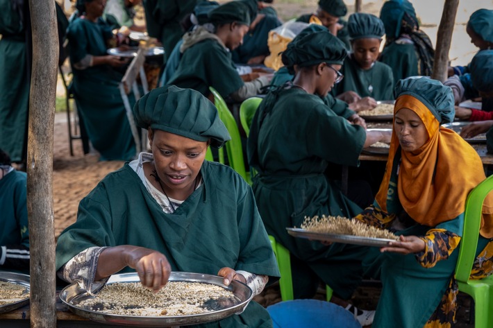 Zeugnis einer Lebenswende: 150 Frauen starten neu