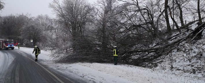 FW-EN: Einsätze im Schnee