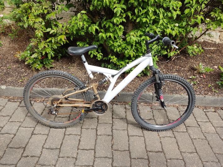 POL-PIKIR: Wem gehört das Fahrrad? - Gestohlenes Fahrrad aufgefunden