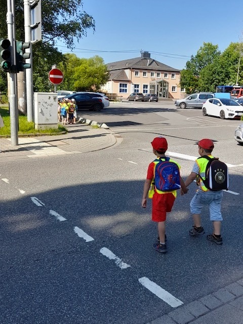 POL-PDTR: Herbstgefahren auf dem Schulweg - Pressemitteilung der Polizei Birkenfeld anlässlich der bevorstehenden dunklen Jahreszeit
