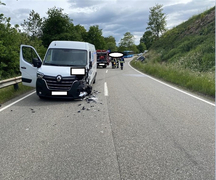 POL-PILEK: Verkehrsunfall - Zusammenstoß im Gegenverkehr