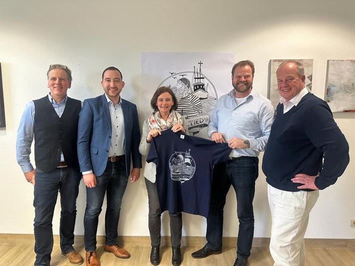 Solidarität mit Krabbenfischern an der Nordsee: Großer Erfolg des Soli-Shirt-Verkaufs