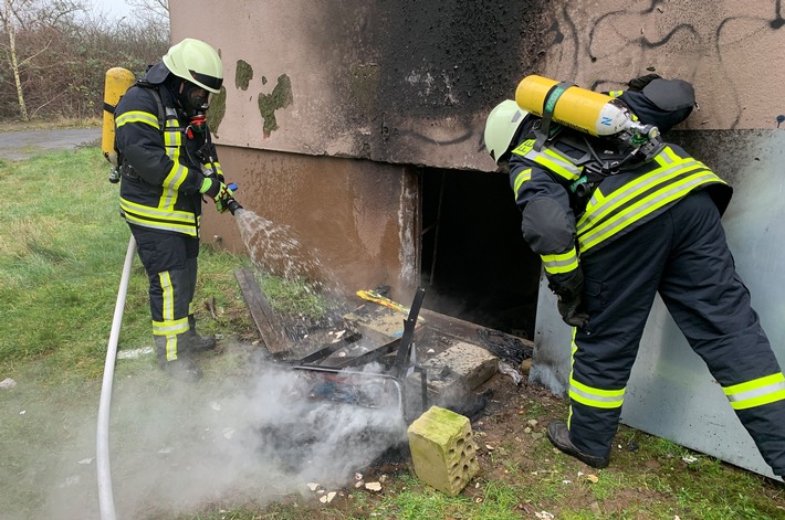 FF Goch: Brandstitungen an der Melatenstraße