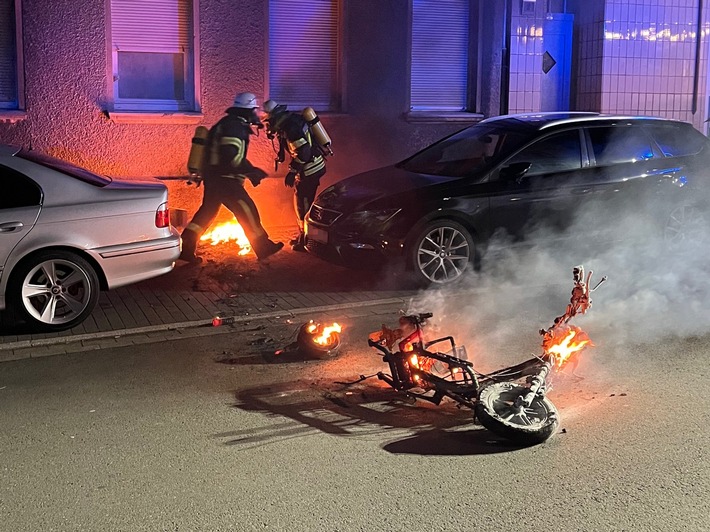 POL-HA: Motorroller in Flammen - die Polizei bittet um Hinweise