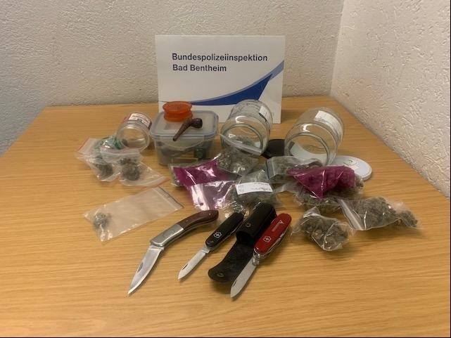 BPOL-BadBentheim: Drogen im PKW eines 44-Jährigen gefunden