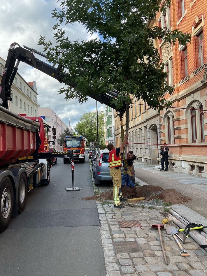 FW Dresden: Informationen zum Einsatzgeschehen der Feuerwehr Dresden vom 3. August 2023