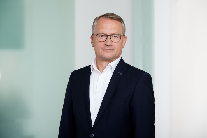 Lennertz & Co. holt weitere Führungskräfte / Neuer Geschäftsführer Risikomanagement für die Alternative-Investment-Plattform