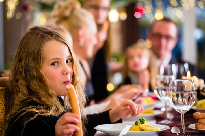 Weihnachten beginnt mit Würstchen und Kartoffelsalat