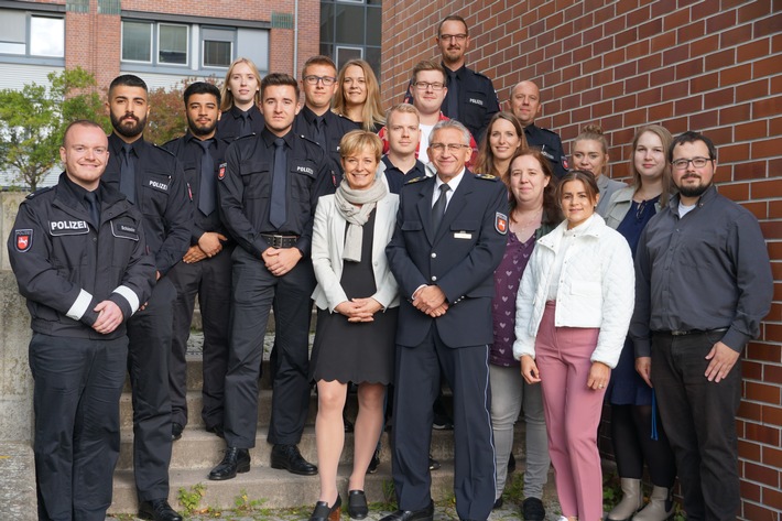 POL-GOE: Polizeidirektion Göttingen freut sich über 170 neue Kolleginnen und Kollegen in ihrer Behörde