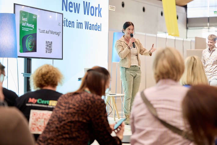 Mensch, Maschine, Miteinander: Wie KI den Arbeitsalltag verändert / Messe und Convention New Work Evolution 2026 informiert über moderne Arbeitswelten