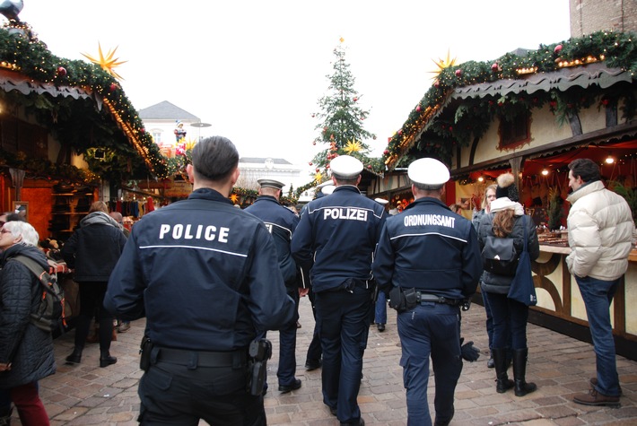 POL-PPTR: Internationale Polizeistreife am Trierer Weihnachtsmarkt