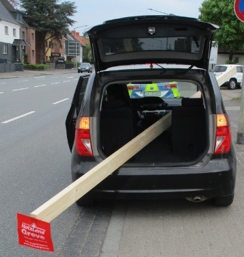 POL-NMS: 250513-1-pdnms-Mangelnde Ladungssicherung an einem PKW in Neumünster