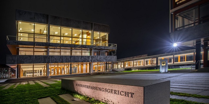 Wie keine andere Stadt in Deutschland wird Karlsruhe mit dem Thema Recht assoziiert. Weiterer Text über ots und www.presseportal.de/nr/114686 / Die Verwendung dieses Bildes ist für redaktionelle Zwecke honorarfrei. Veröffentlichung bitte unter Quellenangabe: "obs/KTG Karlsruhe Tourismus GmbH/Thomas Koch"