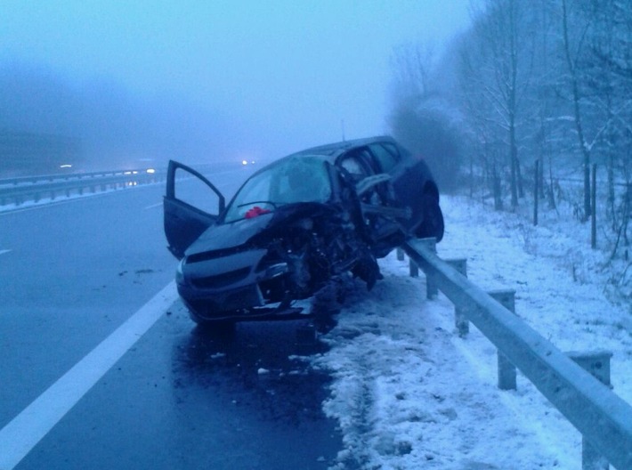 POL-PPWP: Falschfahrer bei Unfall tödlich verletzt