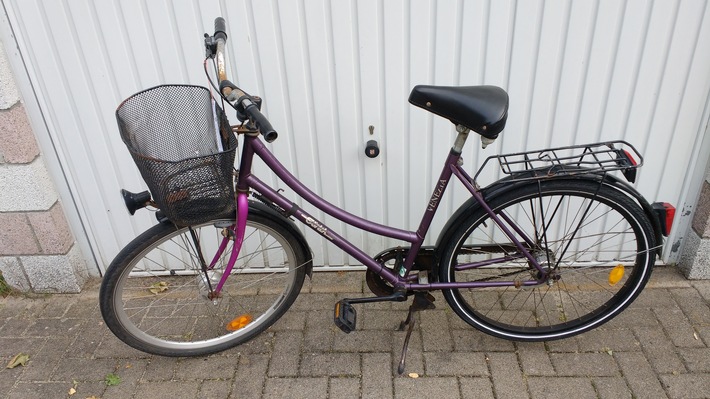POL-VER: Wem gehört das lilafarbene Damenrad?