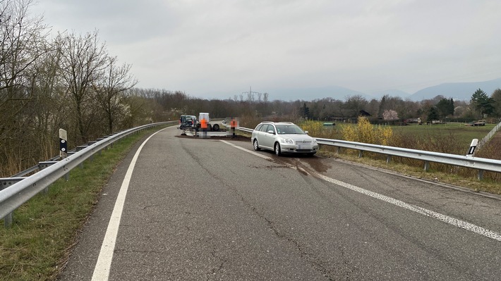 POL-PDLD: A65/Neustadt-Nord - Sperrung der Ausfahrt Neustadt-Nord nach Verkehrsunfall