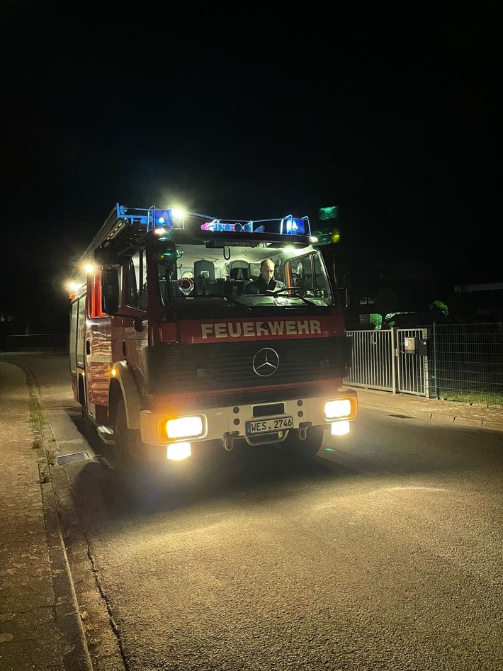 FW-Schermbeck: Müll-/Containerbrand