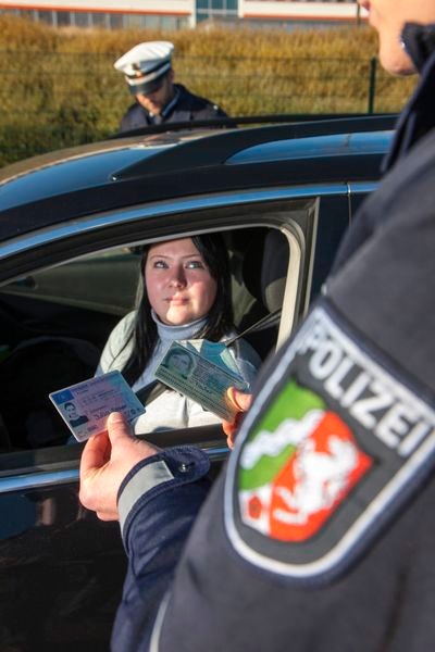 POL-REK: 171104-1: Im Rahmen der Aktion "Licht-Test 2017" zahlreiche Fahrzeuge kontrolliert- Rhein-Erft-Kreis