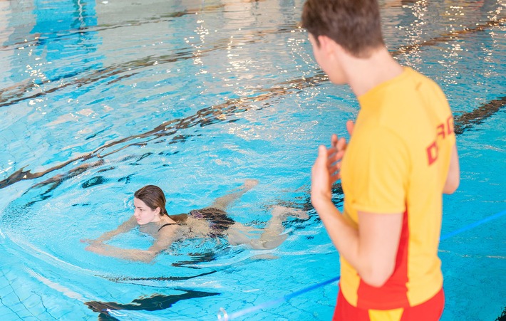 Rückenwind für die Schwimmfähigkeit: DLRG Präsidentin zum Beschluss der DOSB Mitgliederversammlung