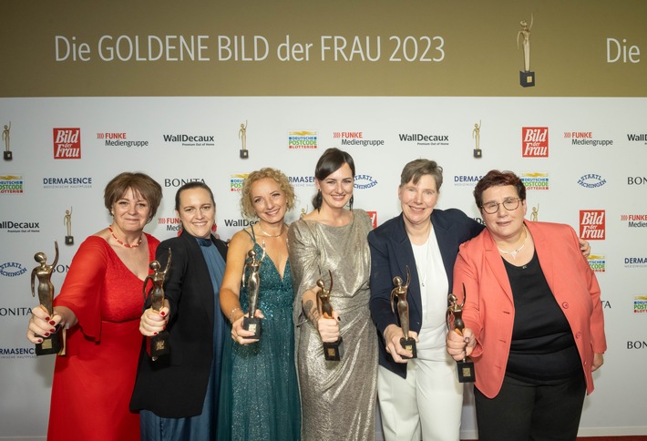 Die GOLDENE BILD der FRAU 2023: Starke Frauen, große Emotionen und viele Überraschungen / Hamburgerin Anja van Eijsden gewinnt mit &quot;DER HAFEN HILFT! e.V.&quot; in diesem Jahr den Leserinnen- und Leserpreis