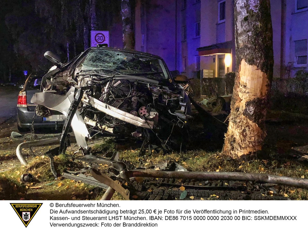 FW-M: Audi parkt auf Opel (Bogenhausen)