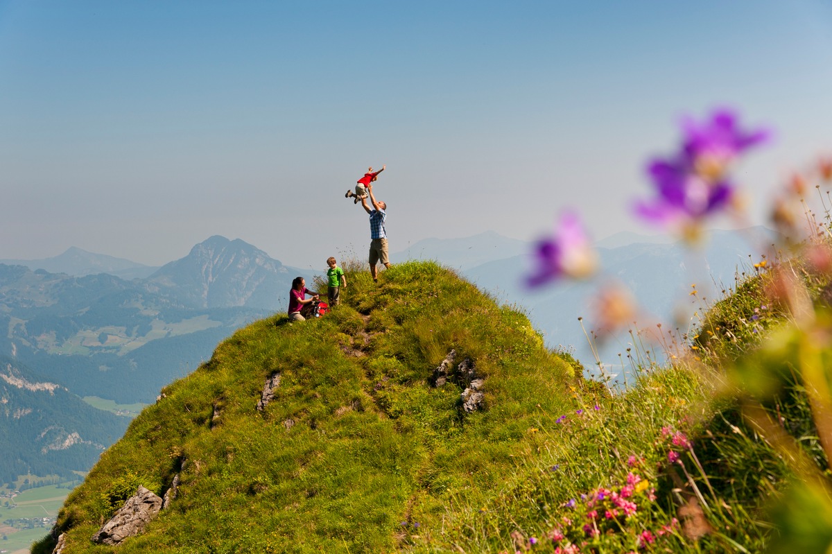 Österreichs Wanderdörfer: Neuer Katalog präsentiert elementare Naturerlebnisse aus Österreich - BILD