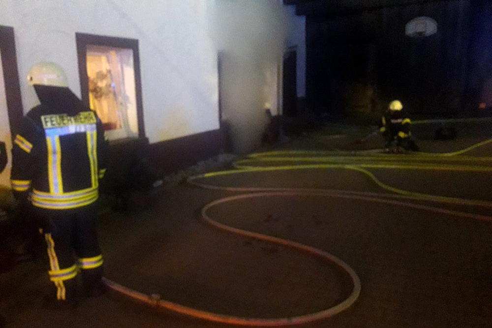 FW-EN: Kellerbrand Holthausen