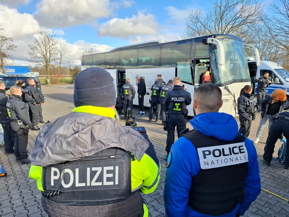 BPOLI-OG: Champions League Spiel Stuttgart - Paris - Einsatzmaßnahmen an der deutsch-französischen Grenze