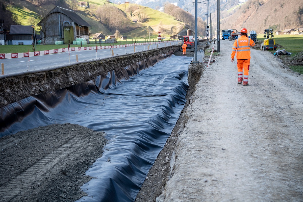 6,5 Fussballfelder an Geotextilien für Bahnstrecke zwischen Stansstad und Engelberg