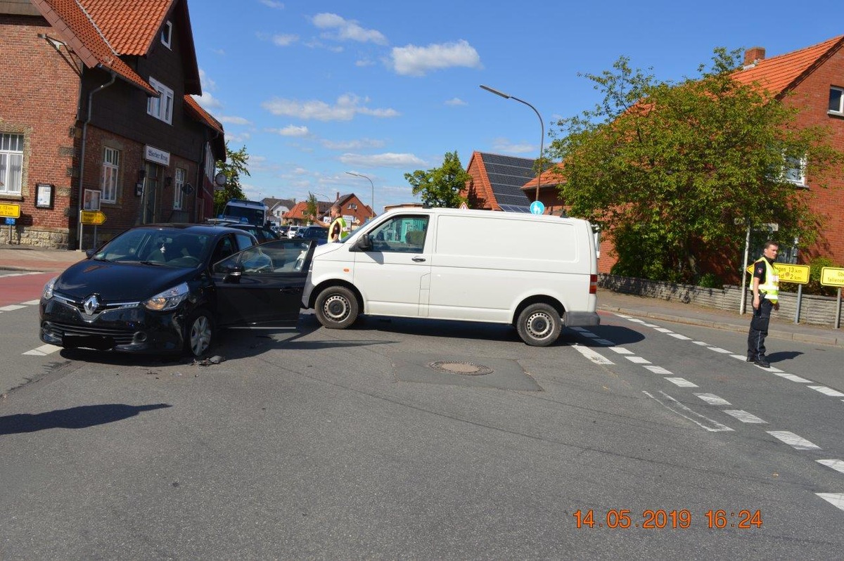 POL-NI: Vorfahrt missachtet