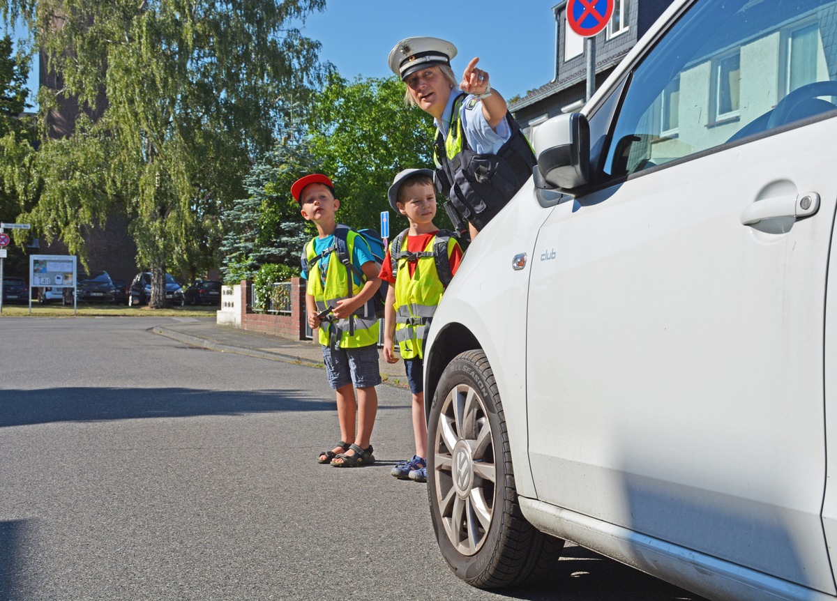 POL-ME: Die Polizei rät: Üben Sie mit Ihren Kindern den sicheren Schulweg! - Kreis Mettmann - 2006174