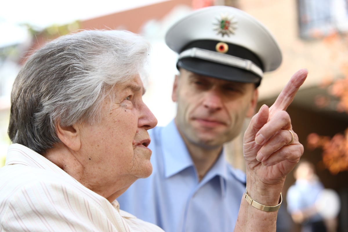 POL-REK: Seniorin durchschaute Enkeltrick/ Hürth