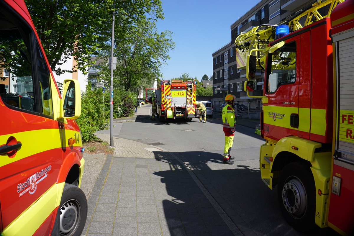 FW Ratingen: Ratingen 21.04.2020, 14.45 Uhr, Bleicherhof. Aufmerksame Hausbewohner verhindern Schlimmeres.