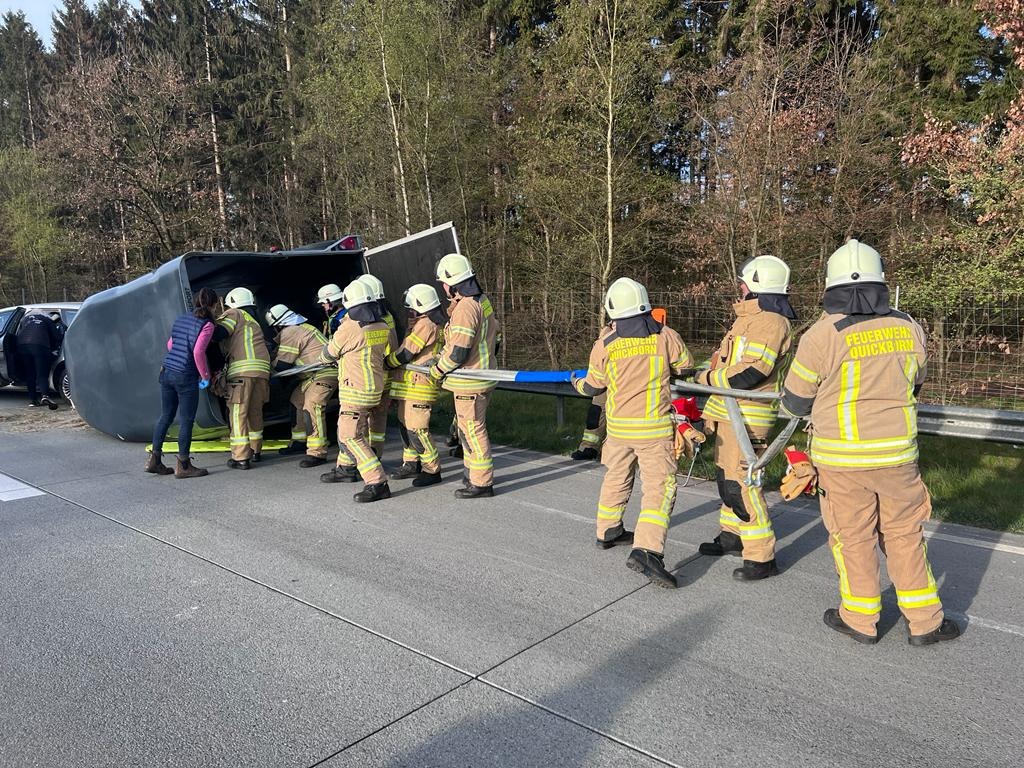 FW-PI: Quickborn: Feuerwehr befreit Friesendame Jasmin