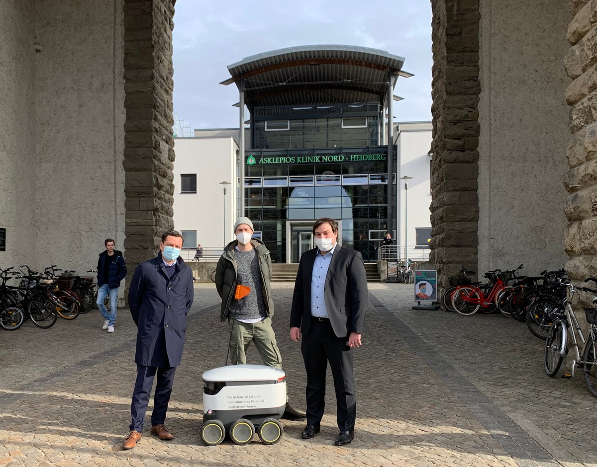 Innovation: Asklepios Klinik Nord und Medilys setzen autonome Lieferroboter zwischen den Standorten Heidberg und Ochsenzoll ein