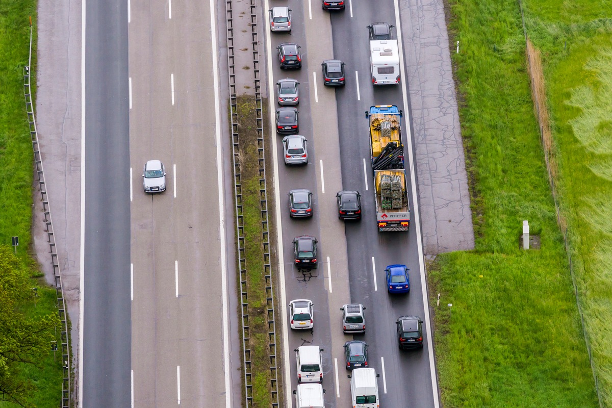 Baustellen bremsen Verkehr ein / ADAC-Stauprognose für das Wochenende 23. bis 25. September