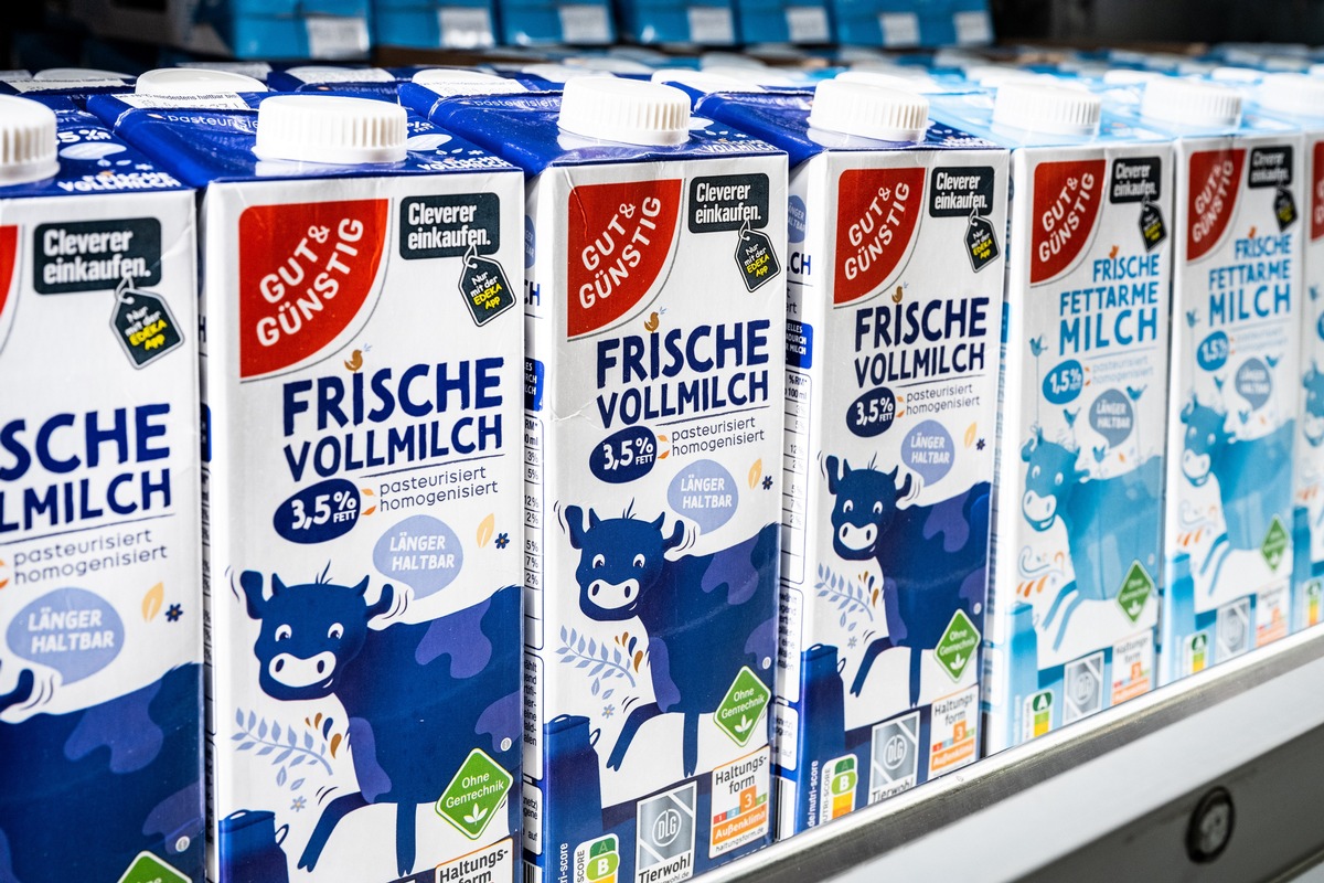 Wichtiger Meilenstein in der Tierwohl-Strategie erreicht / EDEKA-Verbund bezieht erstmals mehr als eine Milliarde Liter Milch aus Haltungsform 3 oder höher