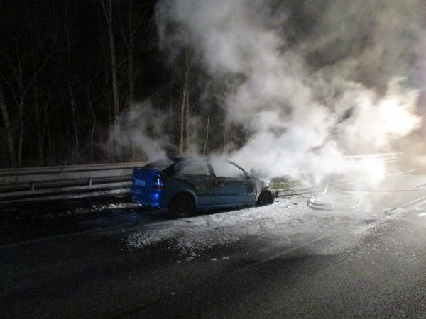 POL-PDWO: Fahrzeug ausgebrannt