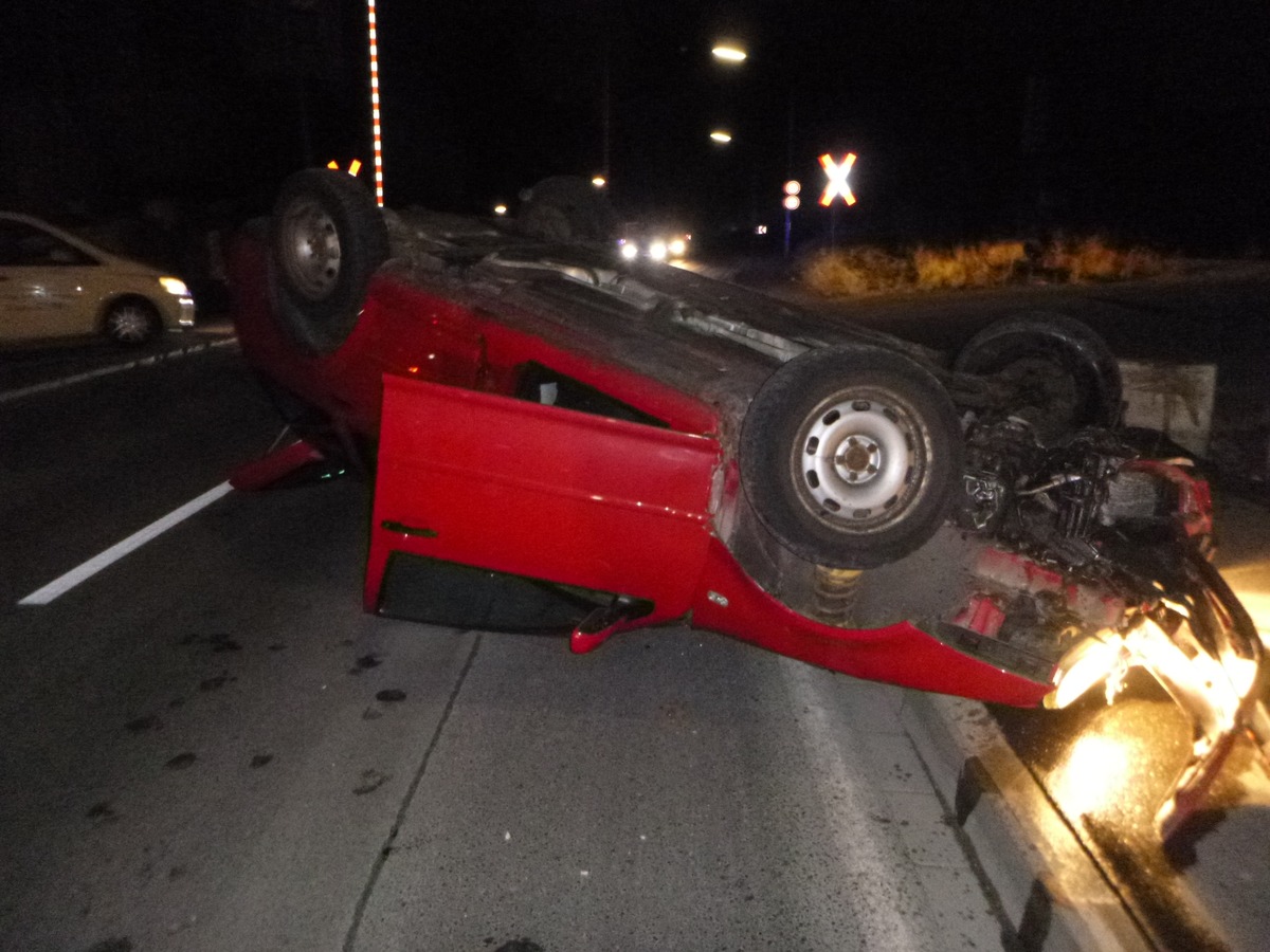 POL-PDKH: Unfall unter Alkoholeinwirkung