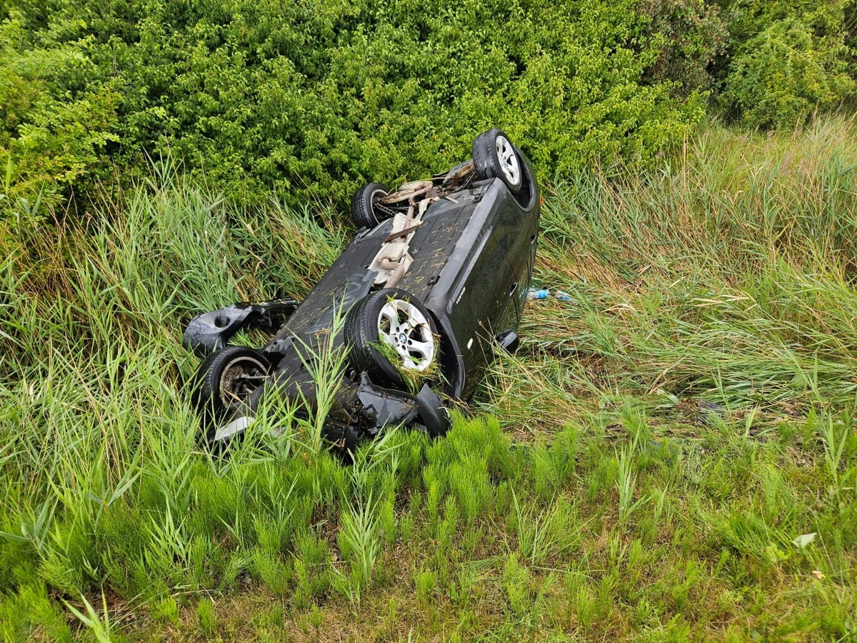 POL-NB: Verkehrsunfall mit Personen- und Sachschaden auf der A20 nach starkem Niederschlag