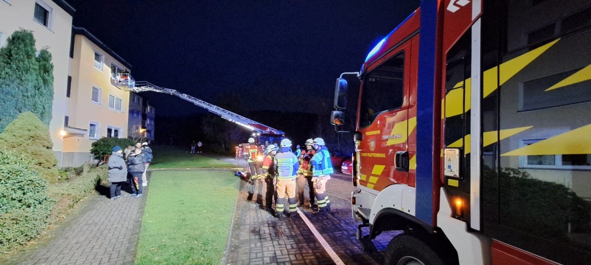 FW-PL: Zwei Feuerwehreinsätze innerhalb von 30 Sekunden