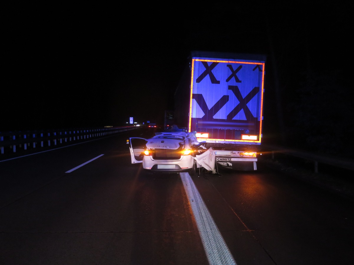 POL-DEL: Autobahnolizei Ahlhorn: Verkehrsunfall auf der Autobahn 1 im Bereich der Gemeinde Großenkneten +++ Mann leicht verletzt