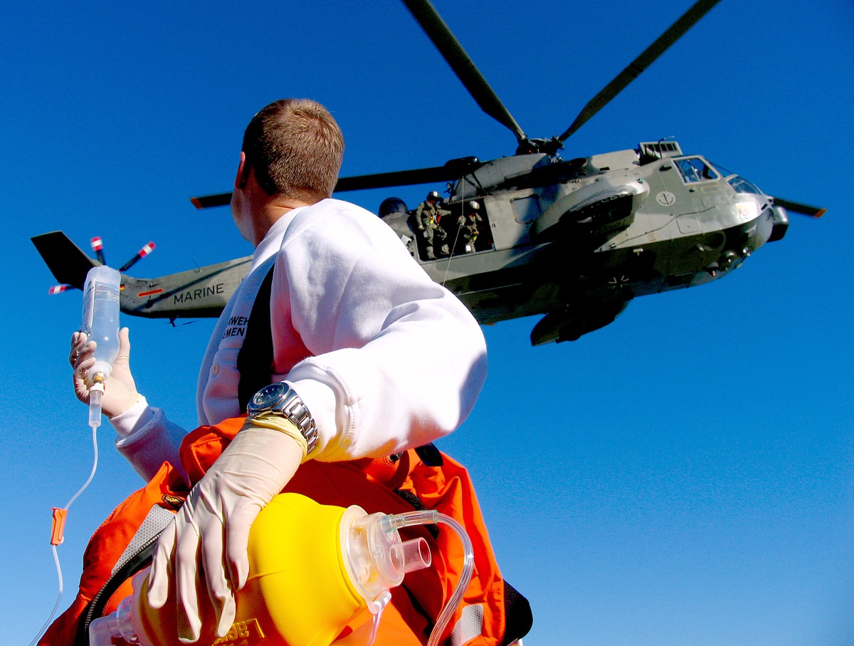 Spektakuläre Rettungsaktion der Marine vor Rügen