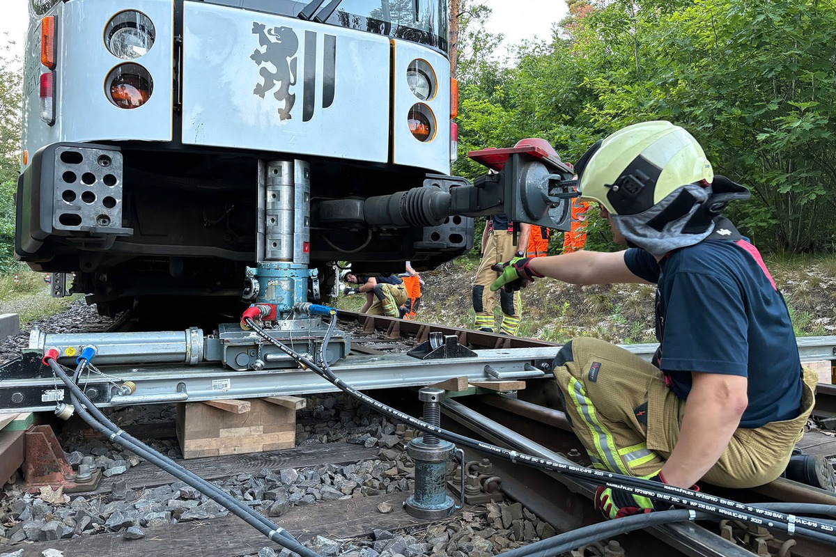 FW Dresden: Informationen zum Einsatzgeschehen von Feuerwehr und Rettungsdienst in der Landeshauptstadt Dresden vom 29. Juli 2024