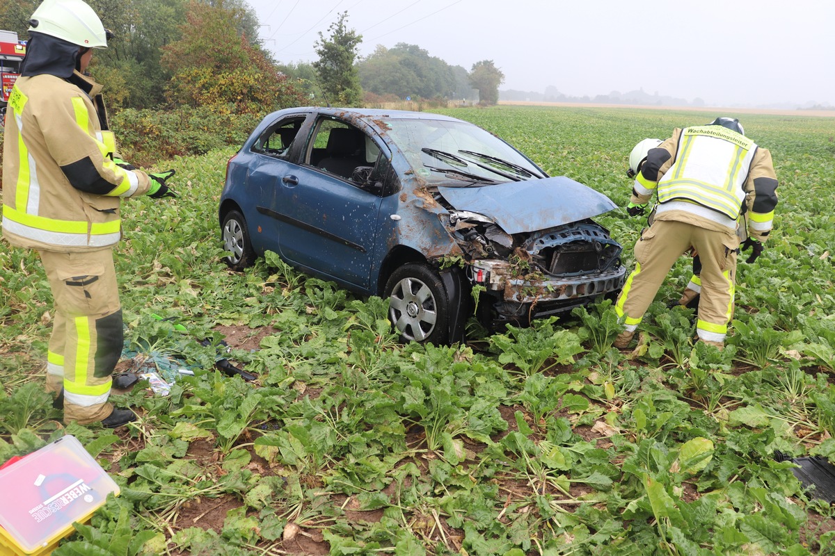 POL-ME: Auto überschlägt sich mehrfach im Feld - Monheim - 1907153