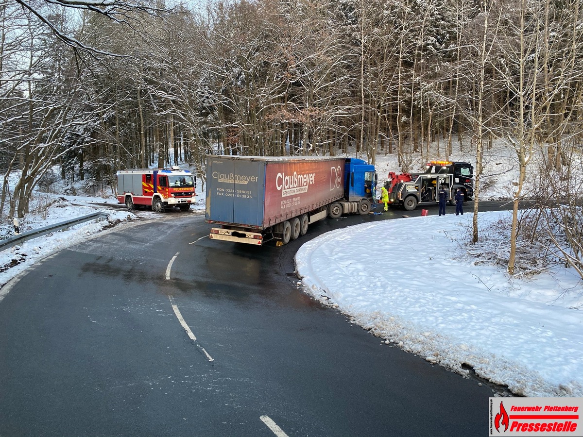 FW-PL: L619 - Liegengebliebener LKW sorgt für stundenlangen Feuerwehreinsatz