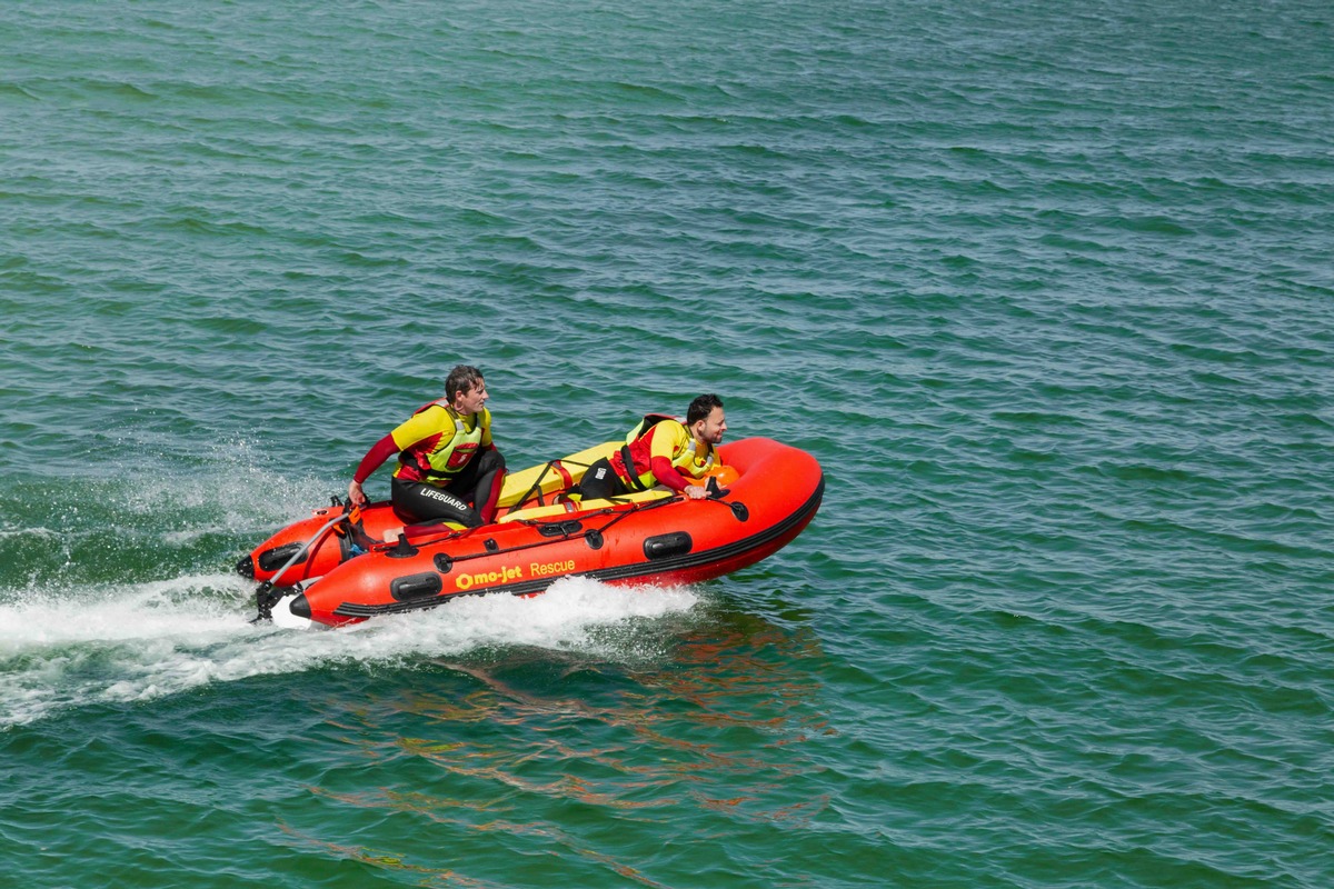 Kooperation mit der DLRG: mo-jet Rescue Boat ist das perfekte Boot für die Wasserrettung