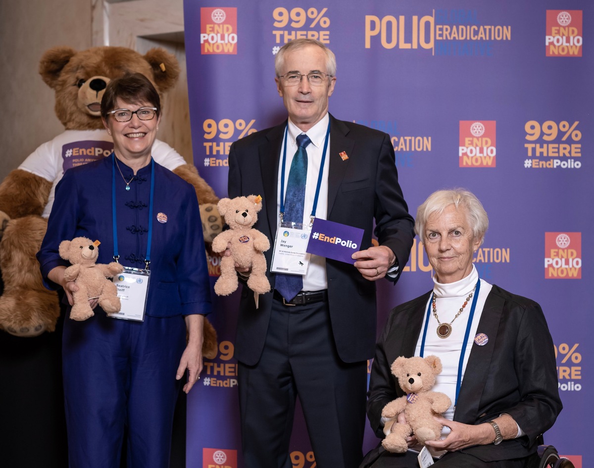 Weltgesundheitsgipfel in Berlin: Steiff unterstützt mit einer Teddy-Sonderauflage den Kampf gegen Kinderlähmung