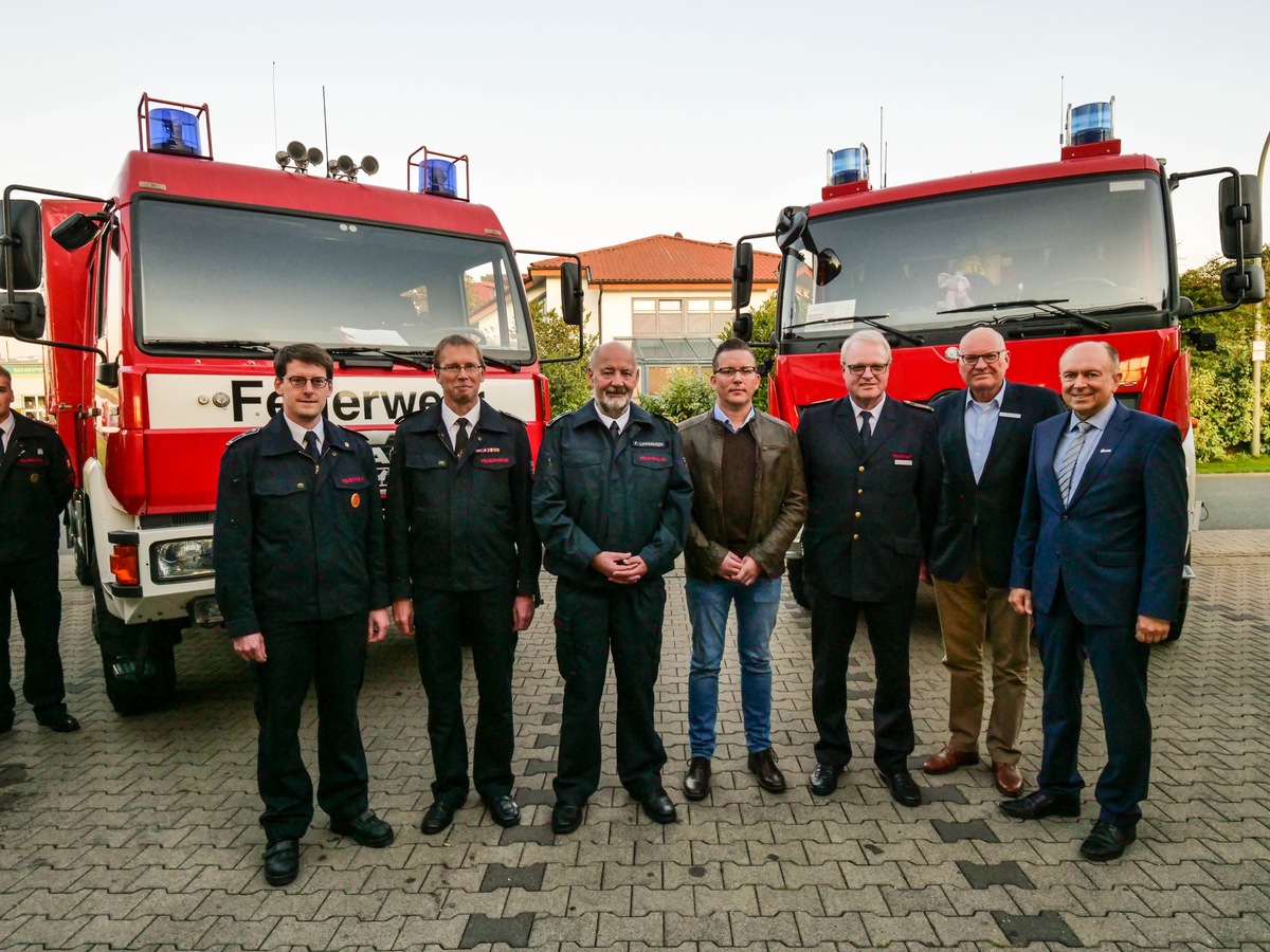 FW-PB: Zwei neue Großfahrzeuge für die Feuerwehr Bad Wünnenberg