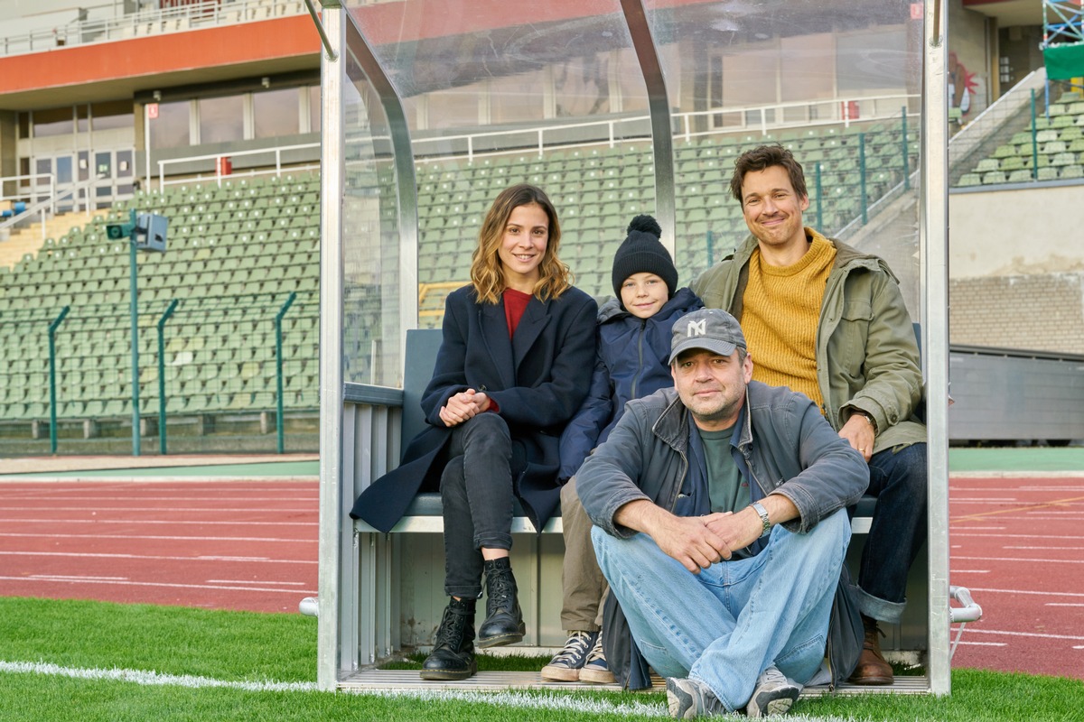 Dreharbeiten und erstes Setfoto: WOCHENENDREBELLEN